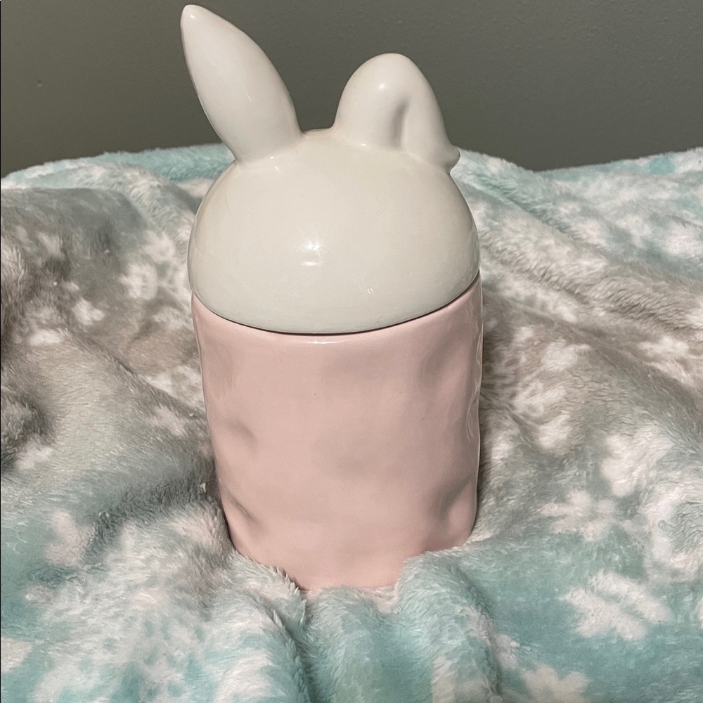 Rae Dunn Inspired Bunny Kisses Pink Ceramic Jar Like New - Picture 2 of 8